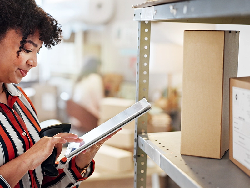 Apparel Packaging That Wows: Tips for Online Retailers